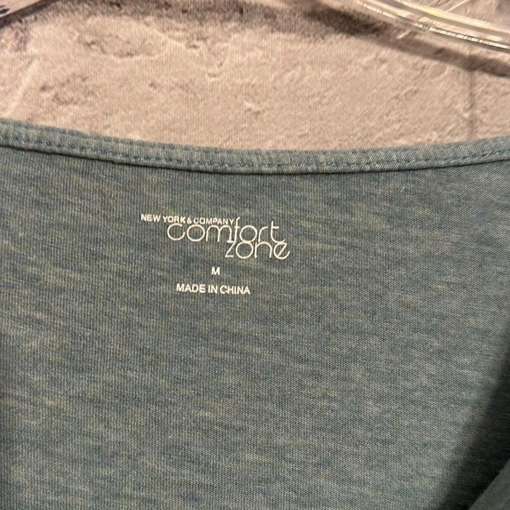Comfort Zone - Picture 3 of 3